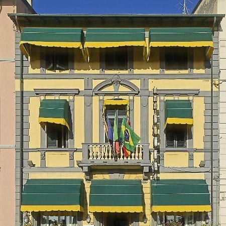 Hotel Bahia Viareggio Exterior foto