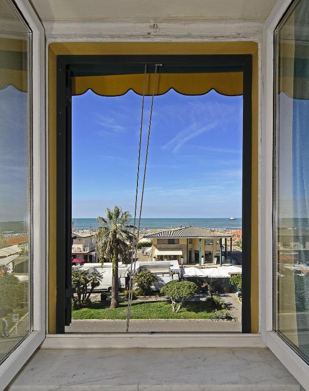 Hotel Bahia Viareggio Exterior foto